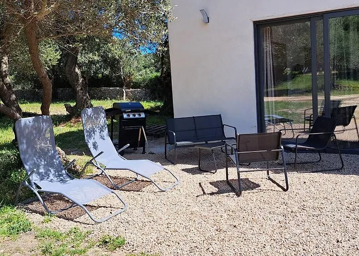 Maison Au Calme Idéalement Située Proche