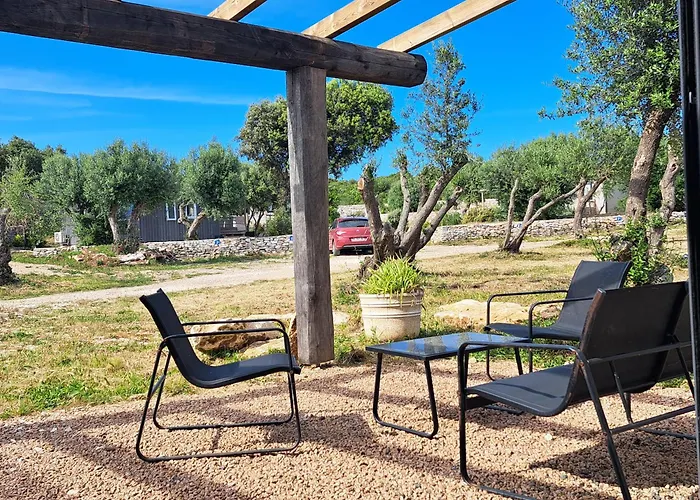 Maison Au Calme Idéalement Située Proche Appartamento